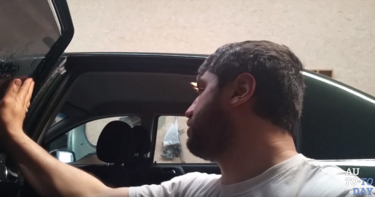 Как затонировать стекла авто своими руками