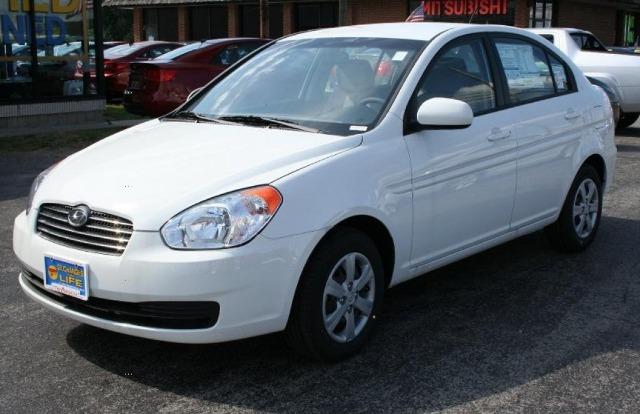 Автомобиль Hyundai Accent 2010 года выпуска