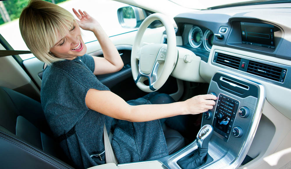 Что делать, если плохо ловит радио в машине