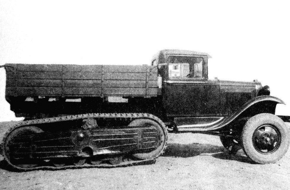 Опытный грузовик НАТИ-В — предшественник серийной машины ГАЗ-60 (из коллекции А. Кириндаса)