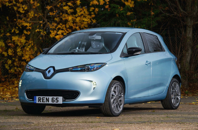 6-Samye-bezopasnye-mashiny-v-mire-Renault-Zoe