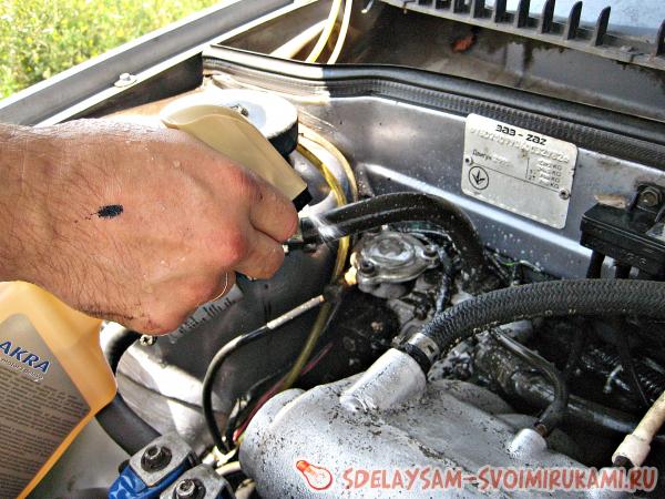 Как очистить двигатель автомобиля