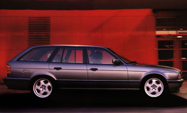 BMW E34 5S - первый Touring в модельном ряде М5