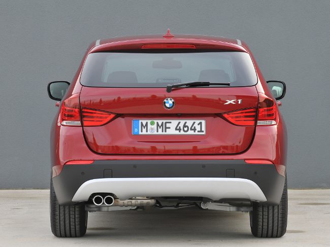 Первое поколение BMW X1 - E84 - вид сзади